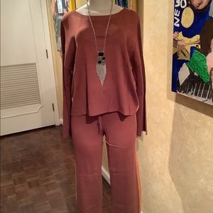 2pc sweater pant set with contrasting strips.